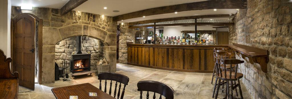 FK Design-Bar-fireplace